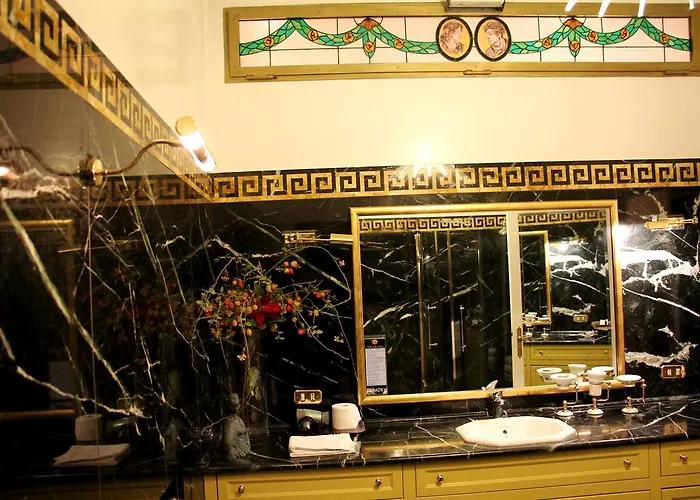 Konukevi Di Rienzo Pantheon Palace 4*